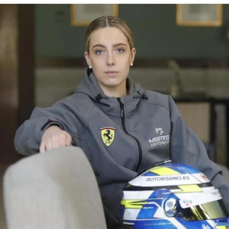Alba Vazquez - Racing Driver