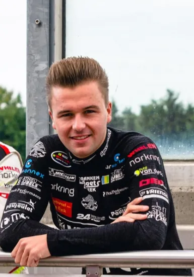 Stienes Longin - Racing Driver